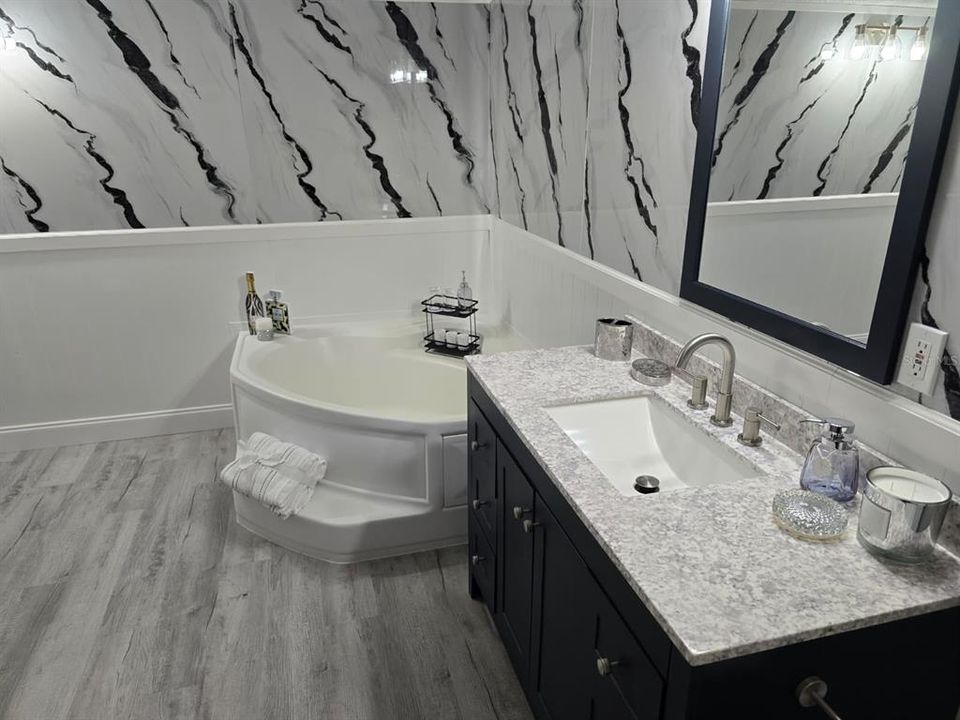 На продажу: $289,900 (4 спален, 2 ванн, 1620 Квадратных фут)