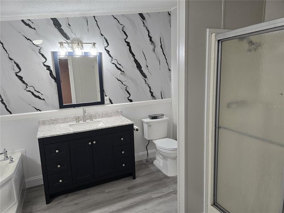 На продажу: $289,900 (4 спален, 2 ванн, 1620 Квадратных фут)