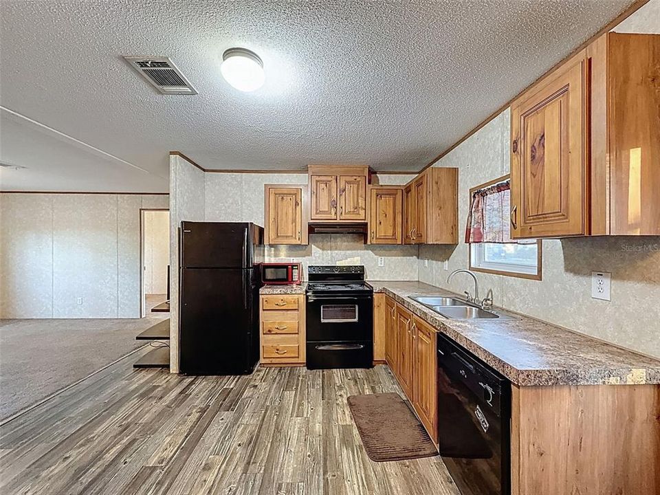 En Venta: $200,000 (3 camas, 2 baños, 936 Pies cuadrados)