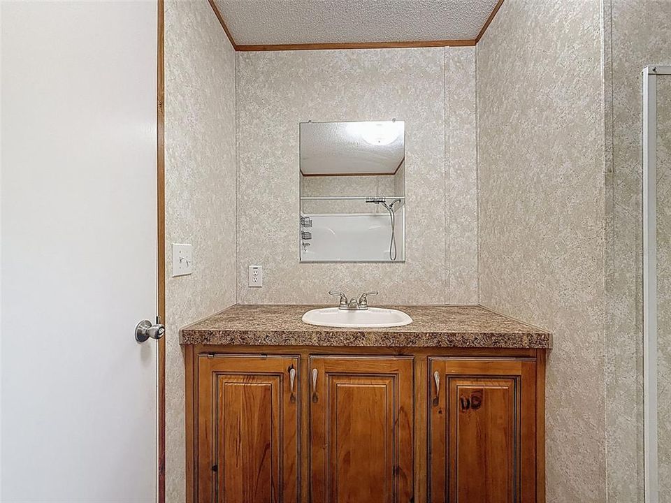 En Venta: $200,000 (3 camas, 2 baños, 936 Pies cuadrados)