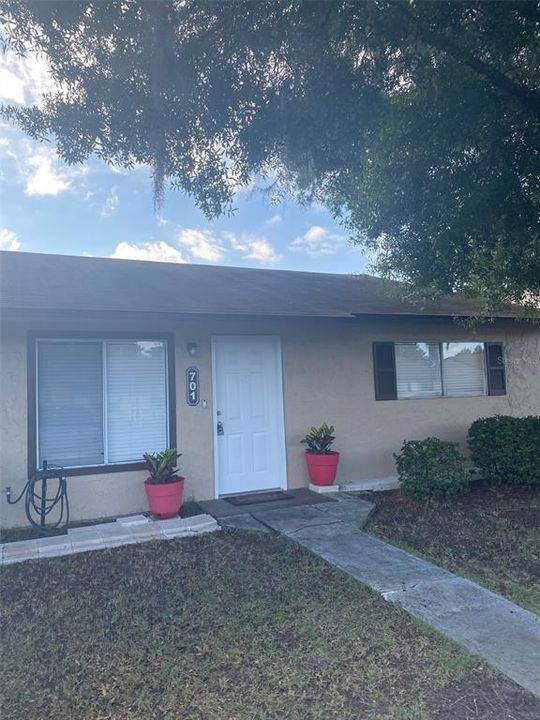 En Renta: $1,400 (3 camas, 2 baños, 1140 Pies cuadrados)