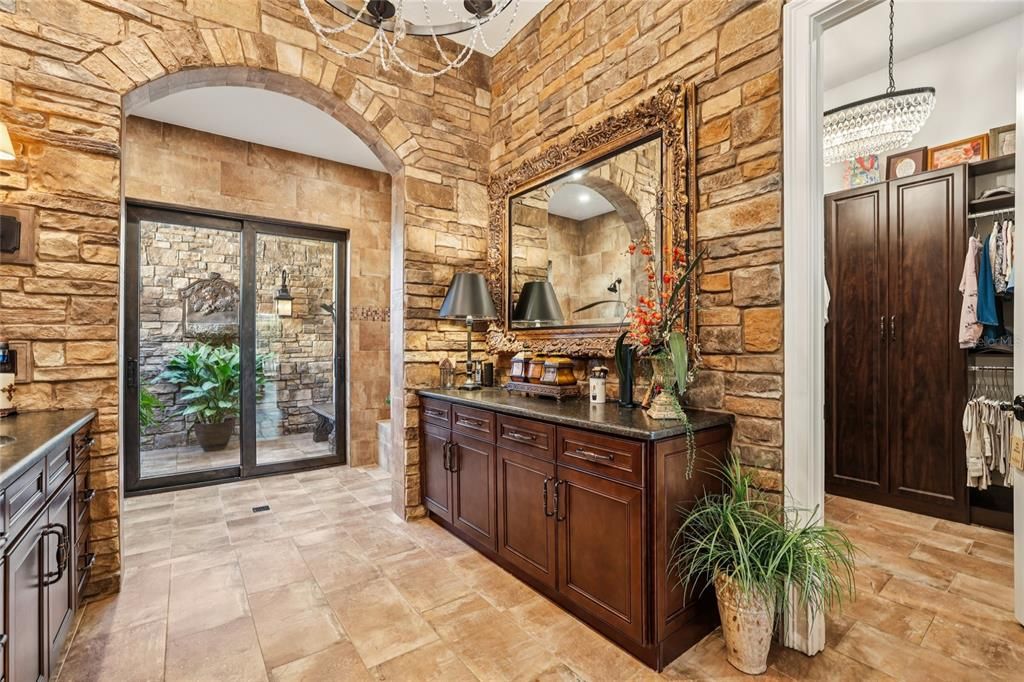 待售: $1,999,000 (4 贝兹, 4 浴室, 4550 平方英尺)