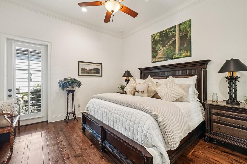 待售: $1,999,000 (4 贝兹, 4 浴室, 4550 平方英尺)