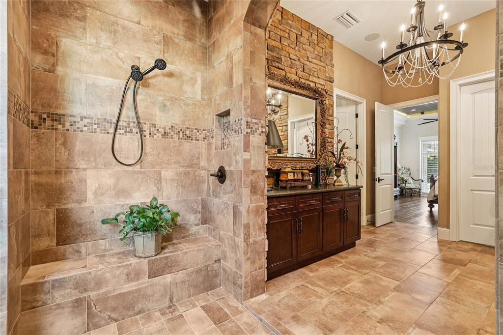 待售: $1,999,000 (4 贝兹, 4 浴室, 4550 平方英尺)