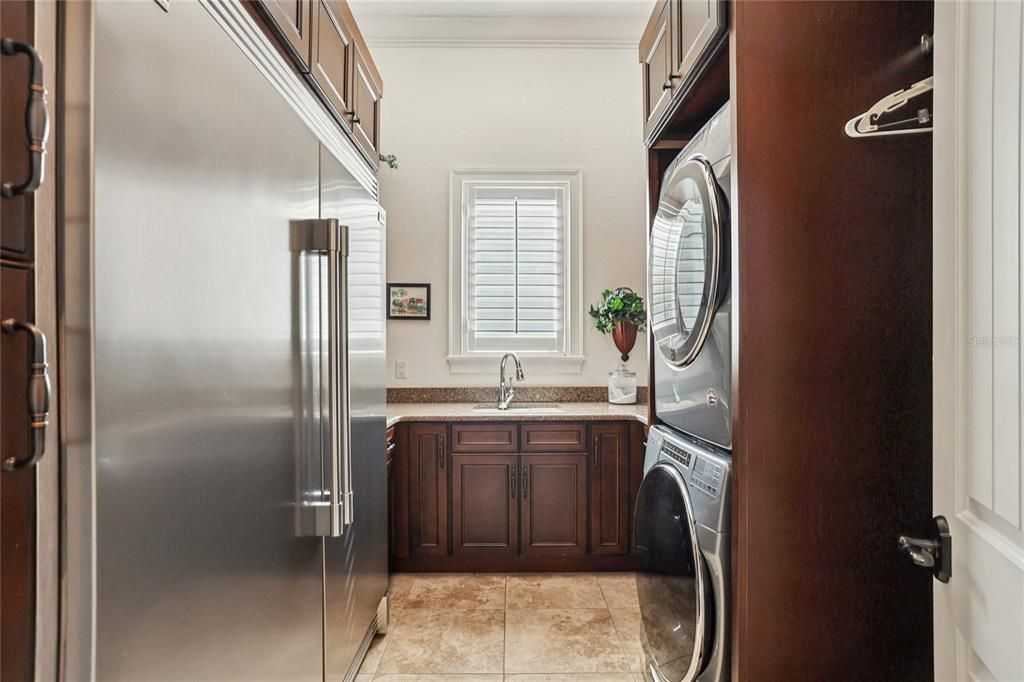 待售: $1,999,000 (4 贝兹, 4 浴室, 4550 平方英尺)