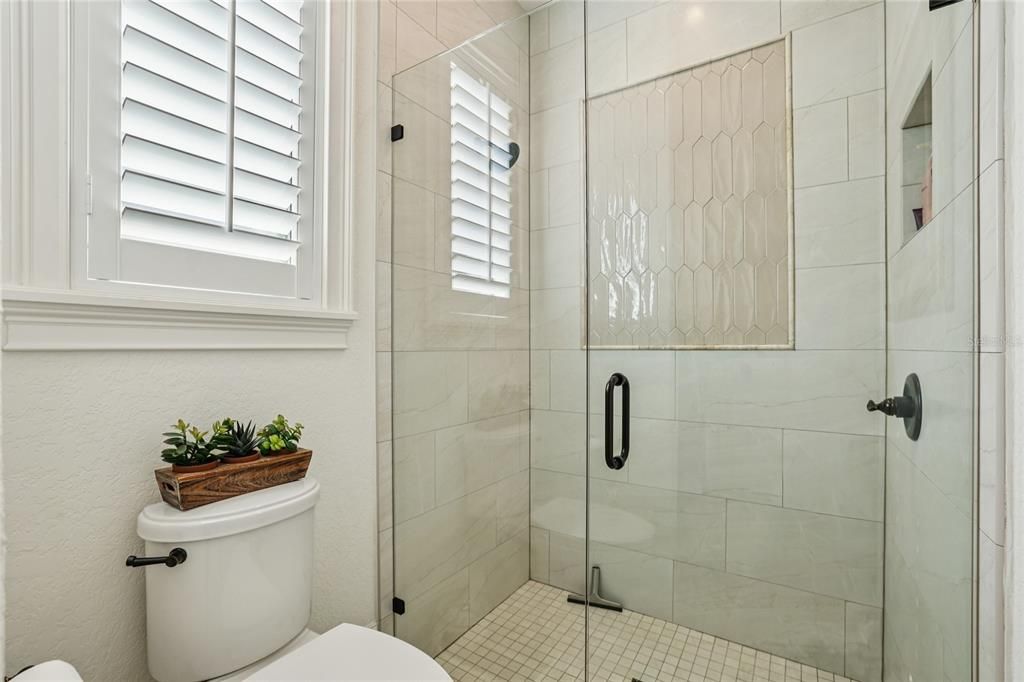 待售: $1,999,000 (4 贝兹, 4 浴室, 4550 平方英尺)