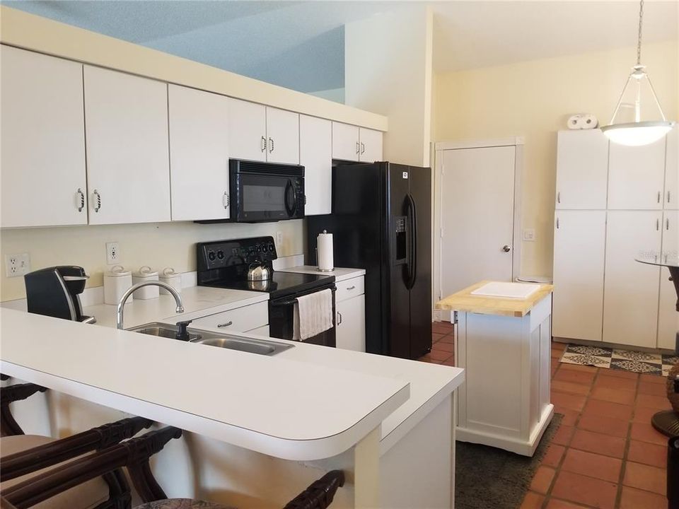 В аренду: $2,800 (3 спален, 2 ванн, 1569 Квадратных фут)