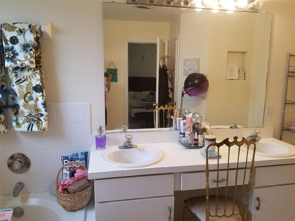 В аренду: $2,800 (3 спален, 2 ванн, 1569 Квадратных фут)