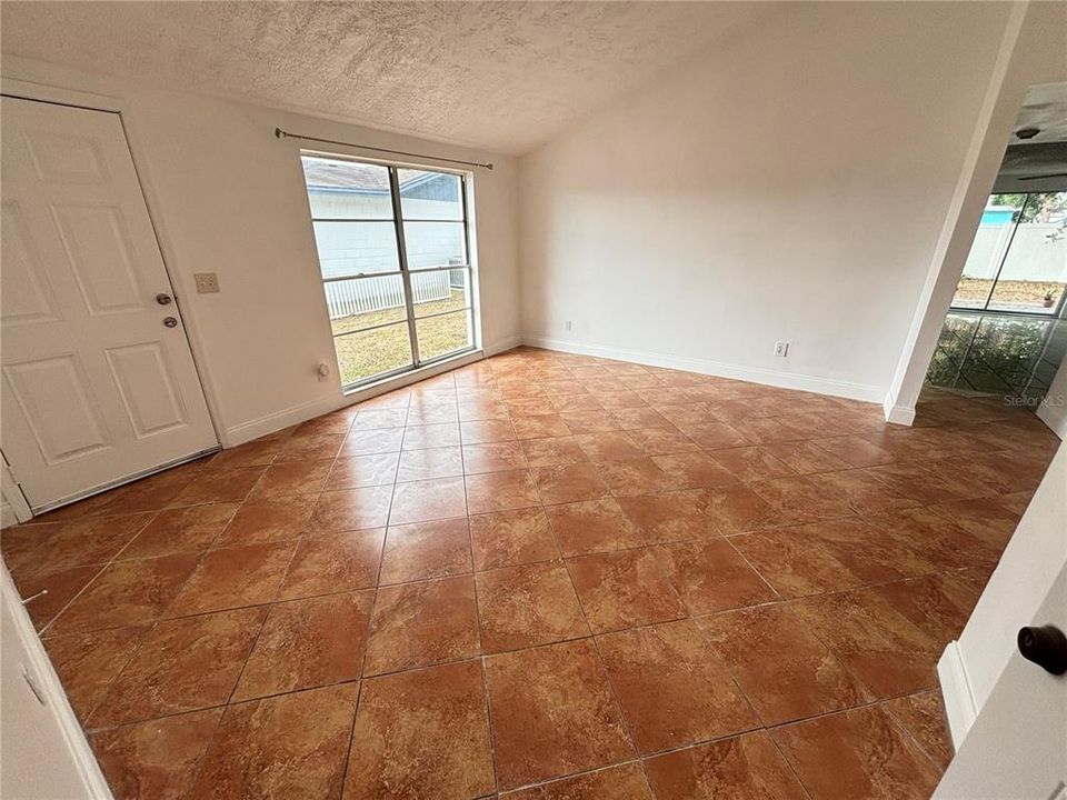 待售: $339,000 (3 贝兹, 2 浴室, 1566 平方英尺)