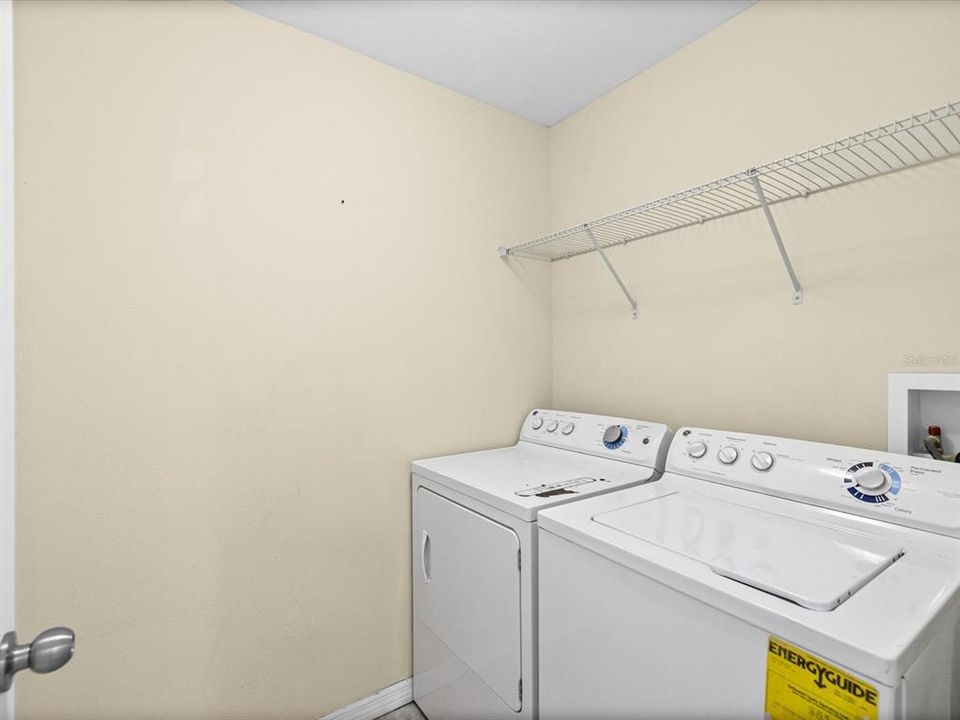 На продажу: $265,000 (3 спален, 2 ванн, 1501 Квадратных фут)