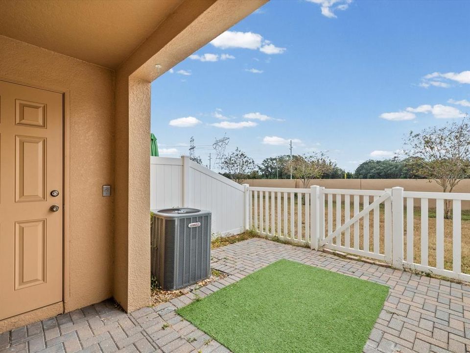 На продажу: $265,000 (3 спален, 2 ванн, 1501 Квадратных фут)