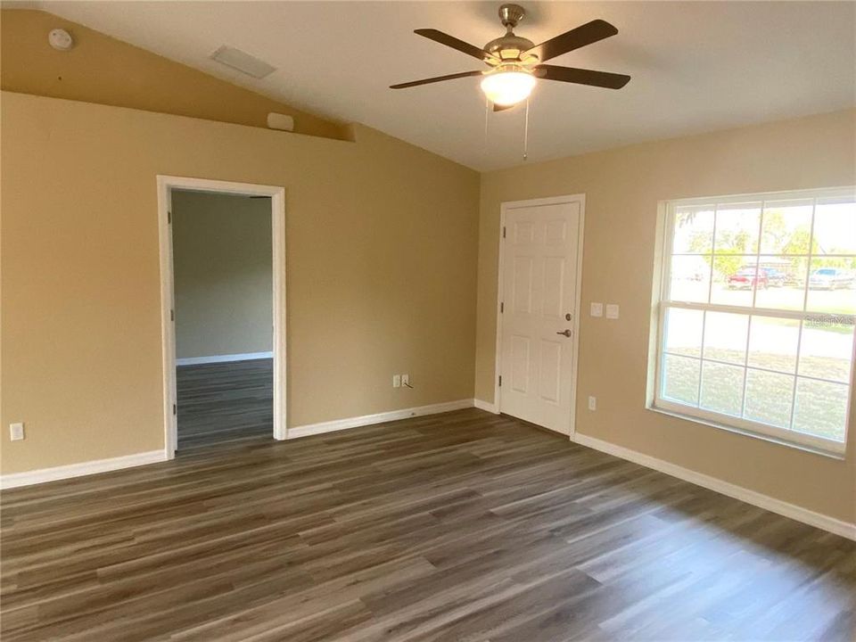 For Rent: $1,870 (3 beds, 2 baths, 1165 Square Feet)