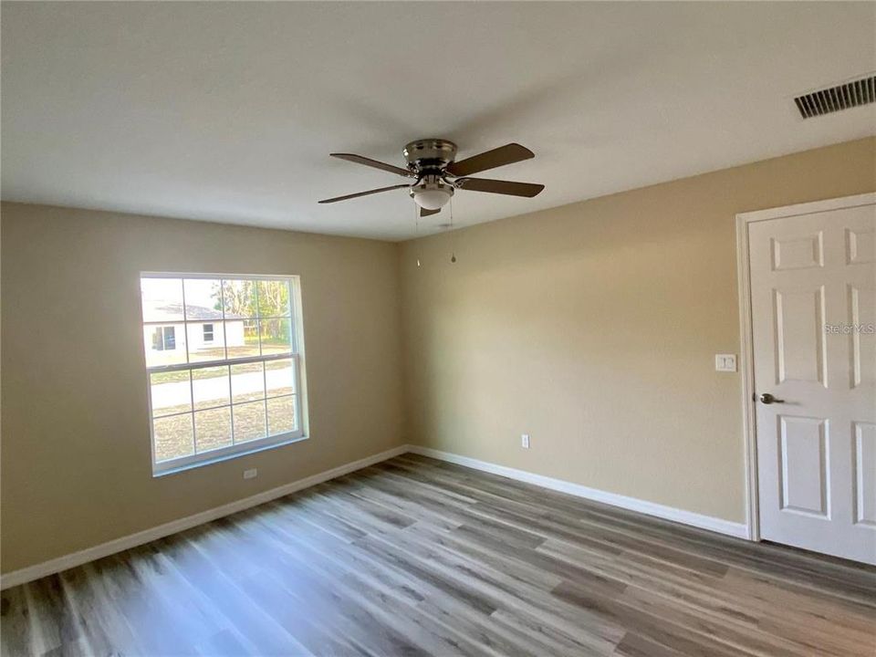 For Rent: $1,870 (3 beds, 2 baths, 1165 Square Feet)