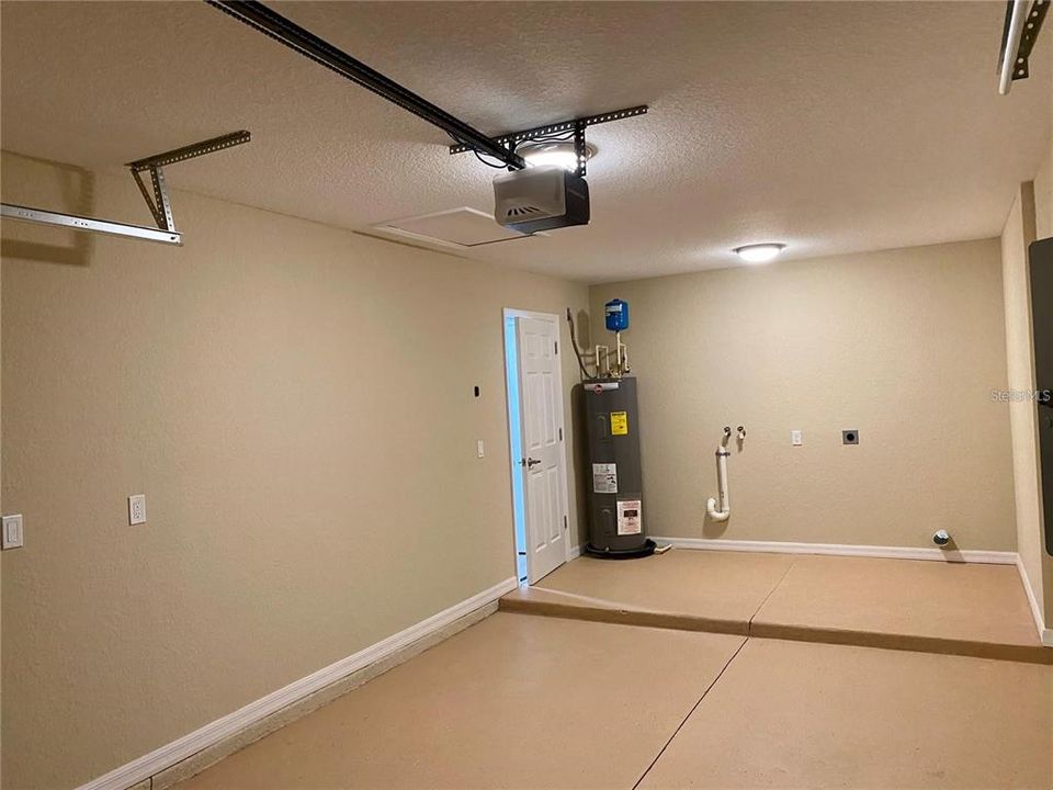 For Rent: $1,870 (3 beds, 2 baths, 1165 Square Feet)