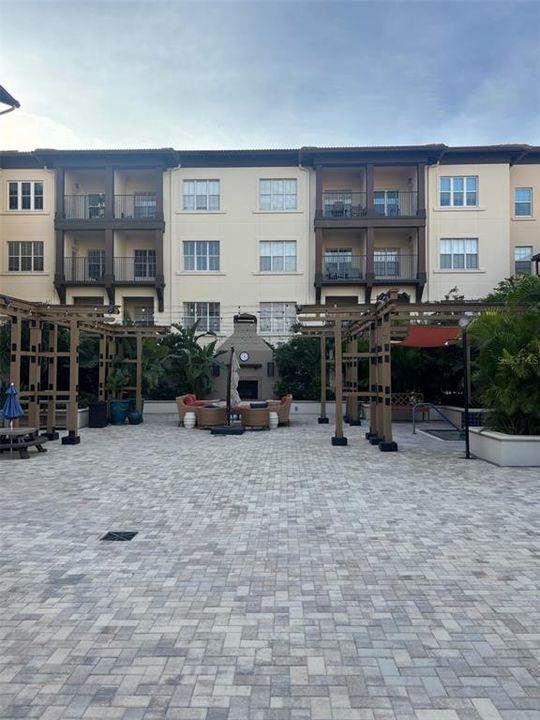 На продажу: $525,000 (2 спален, 2 ванн, 1128 Квадратных фут)