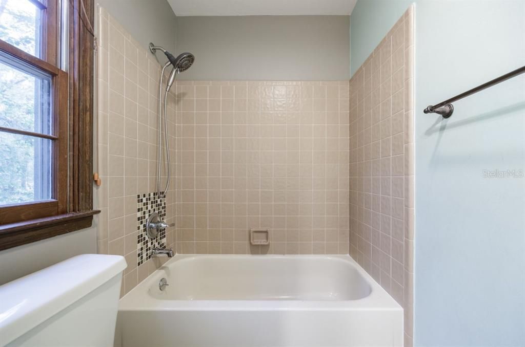 For Rent: $1,850 (2 beds, 2 baths, 969 Square Feet)