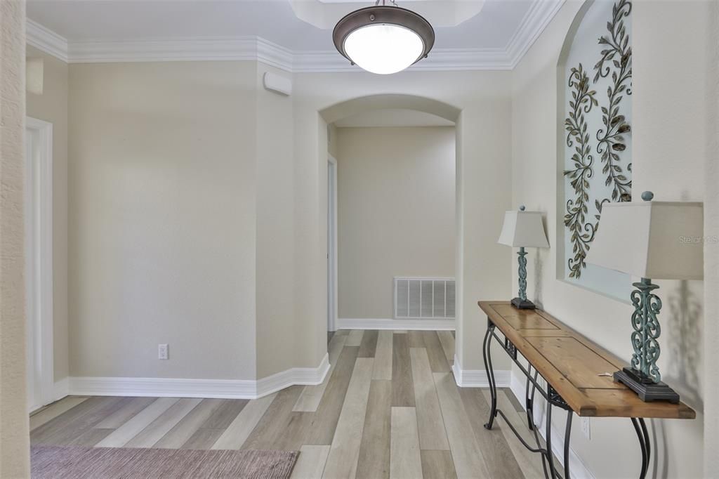 待售: $374,900 (3 贝兹, 2 浴室, 1860 平方英尺)