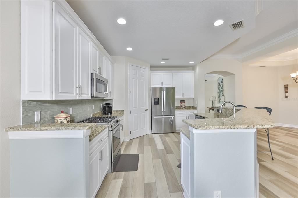 待售: $374,900 (3 贝兹, 2 浴室, 1860 平方英尺)