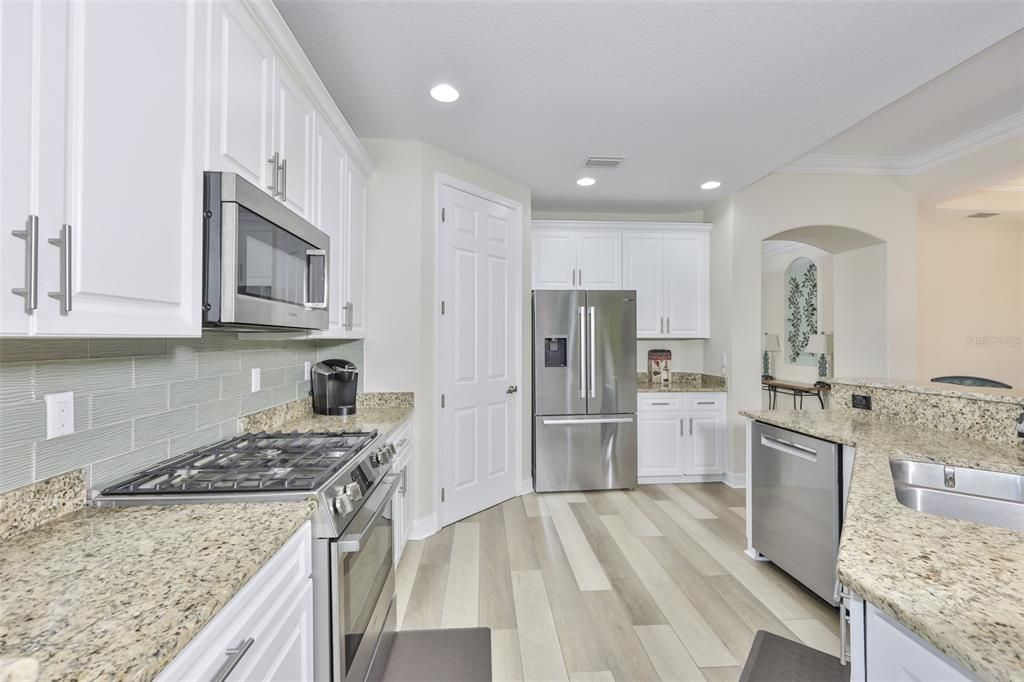 待售: $374,900 (3 贝兹, 2 浴室, 1860 平方英尺)