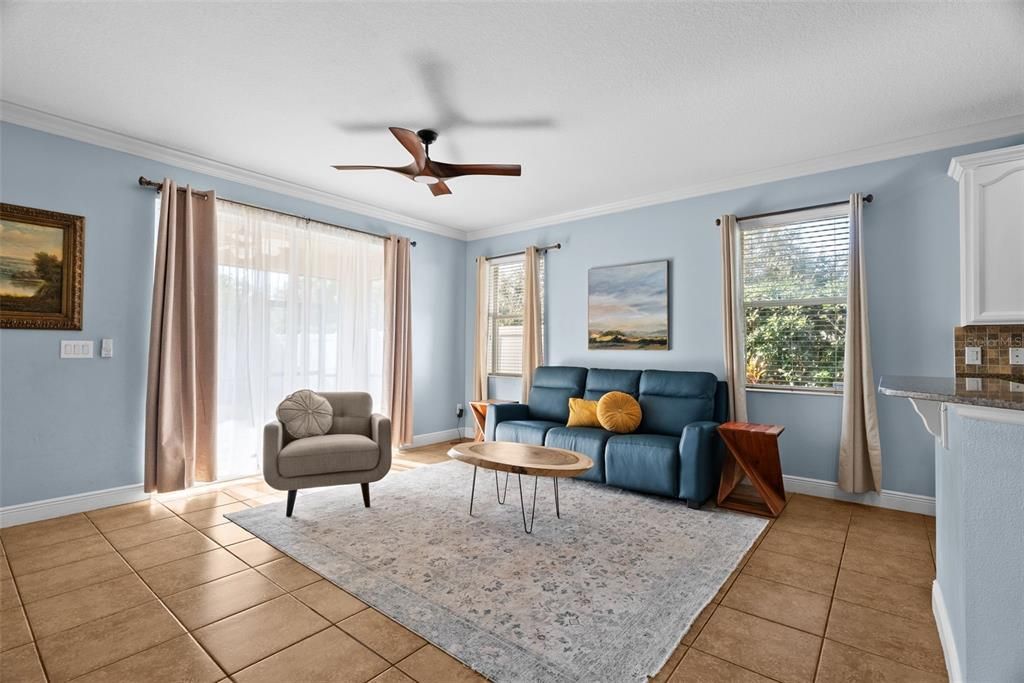 На продажу: $535,000 (3 спален, 2 ванн, 2136 Квадратных фут)