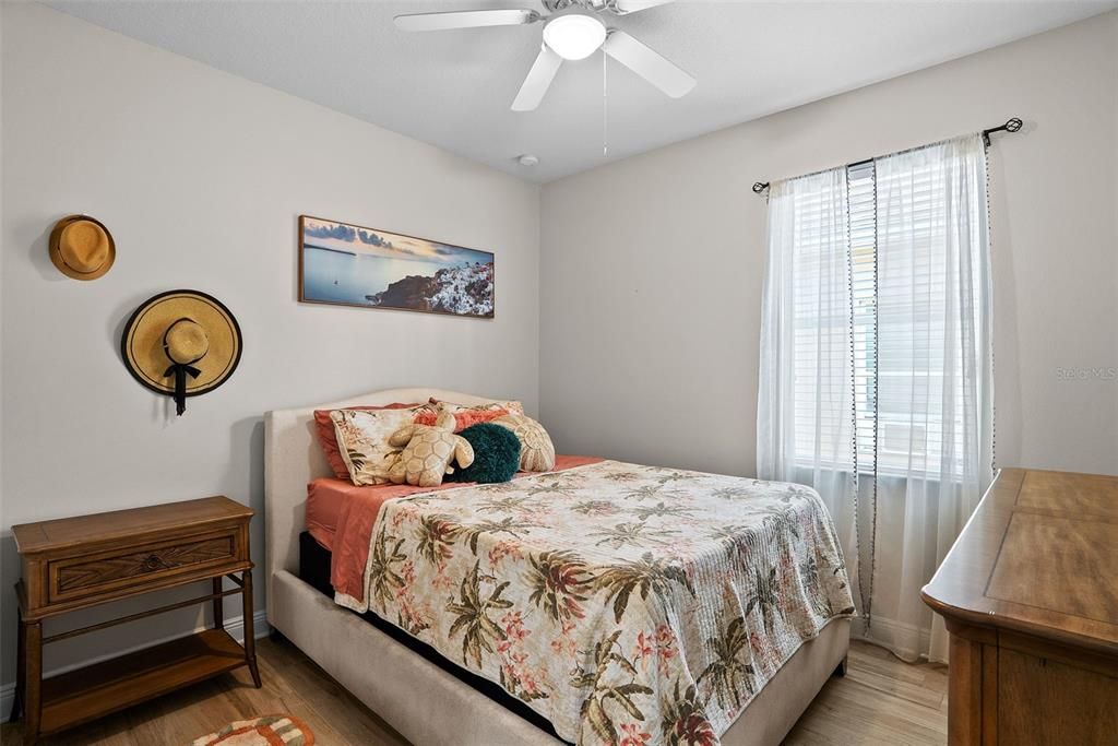 На продажу: $535,000 (3 спален, 2 ванн, 2136 Квадратных фут)