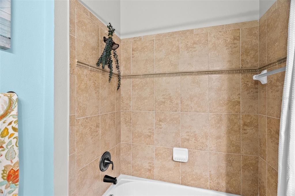 На продажу: $535,000 (3 спален, 2 ванн, 2136 Квадратных фут)