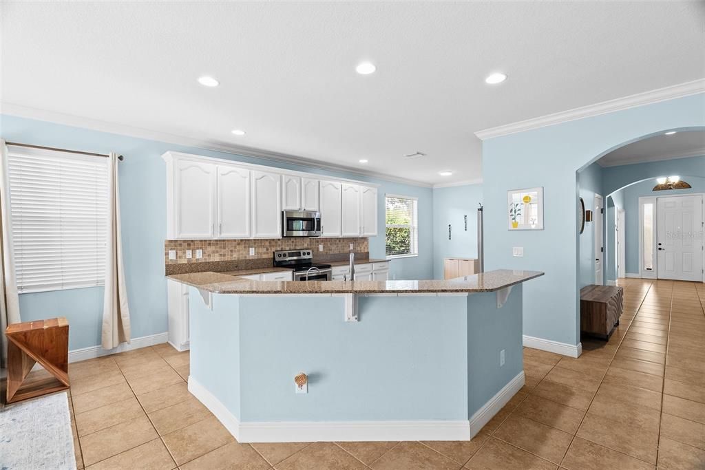 На продажу: $535,000 (3 спален, 2 ванн, 2136 Квадратных фут)