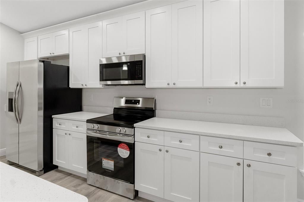 В аренду: $2,400 (4 спален, 2 ванн, 1662 Квадратных фут)