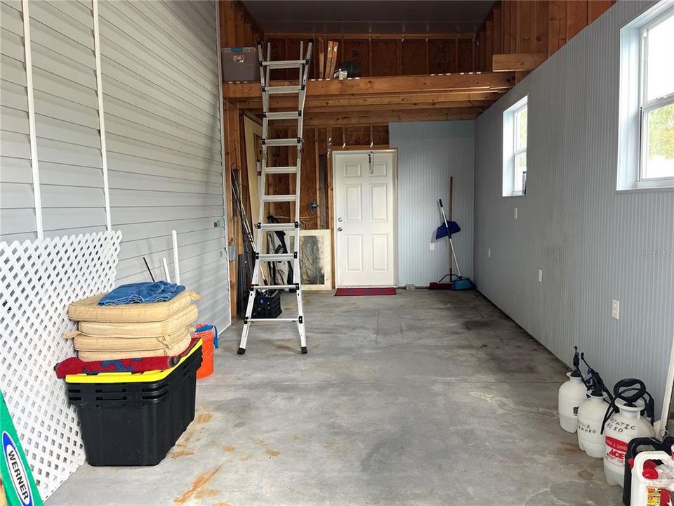 For Sale: $359,000 (2 beds, 2 baths, 1195 Square Feet)