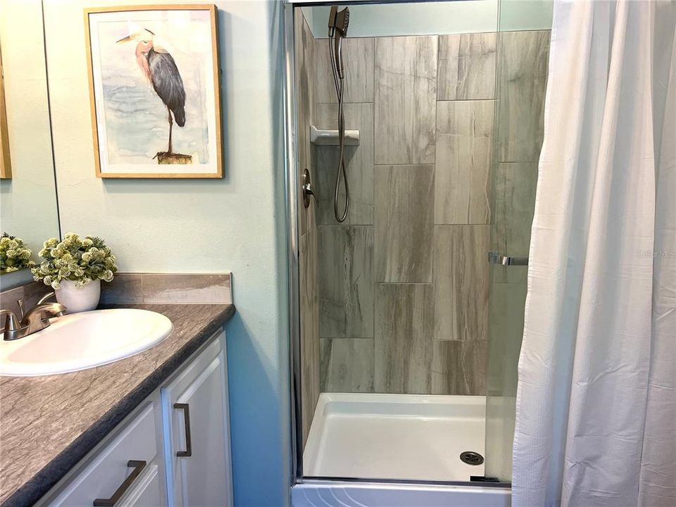 For Sale: $359,000 (2 beds, 2 baths, 1195 Square Feet)