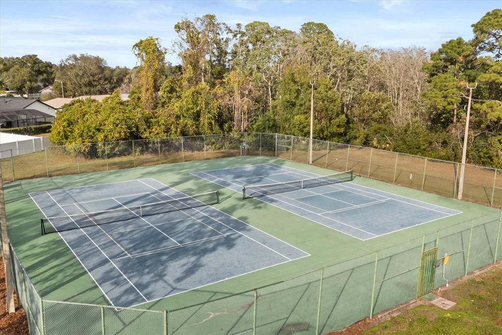 For Sale: $995,000 (4 beds, 2 baths, 2091 Square Feet)