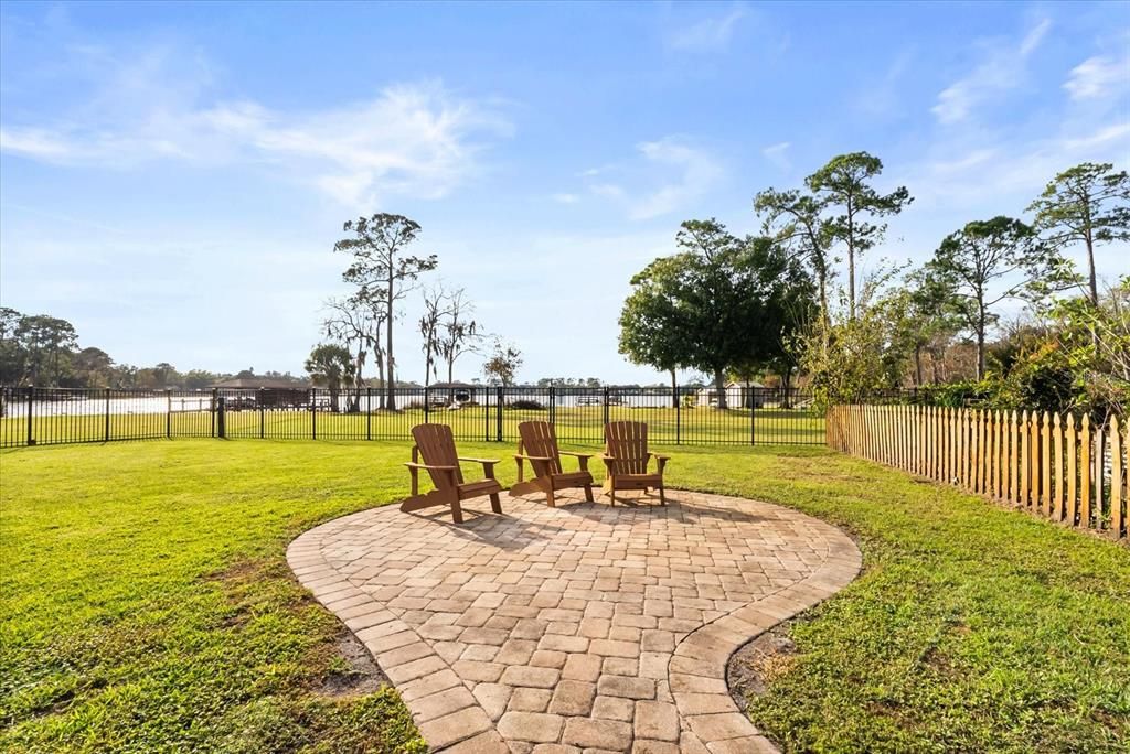 For Sale: $995,000 (4 beds, 2 baths, 2091 Square Feet)