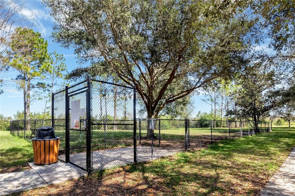 En Venta: $734,900 (3 camas, 2 baños, 2707 Pies cuadrados)