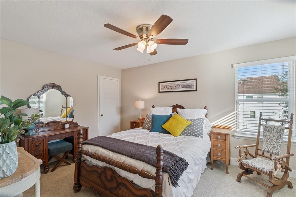 待售: $734,900 (3 贝兹, 2 浴室, 2707 平方英尺)