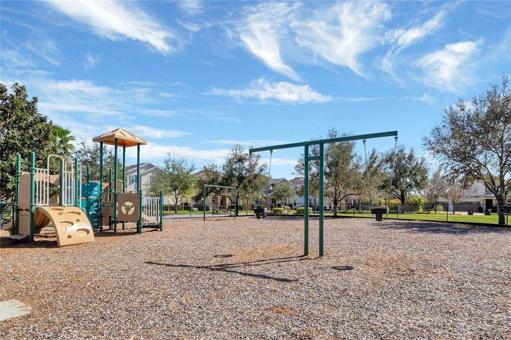 En Venta: $734,900 (3 camas, 2 baños, 2707 Pies cuadrados)