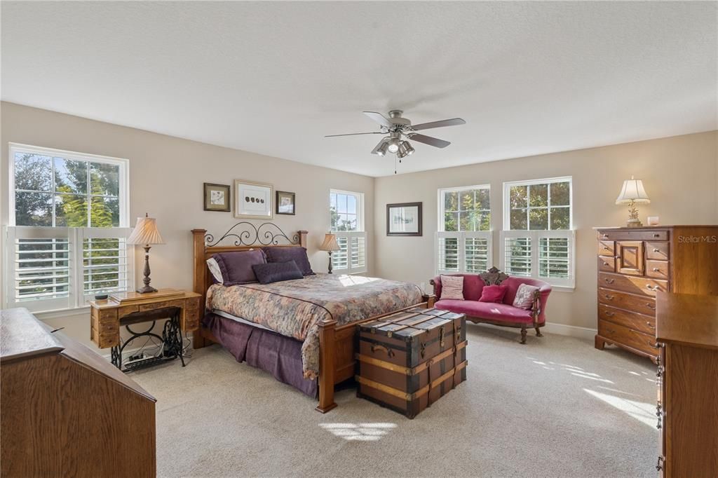 待售: $734,900 (3 贝兹, 2 浴室, 2707 平方英尺)