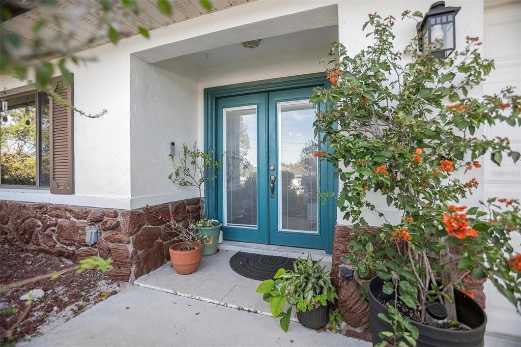 For Sale: $290,000 (2 beds, 2 baths, 1308 Square Feet)