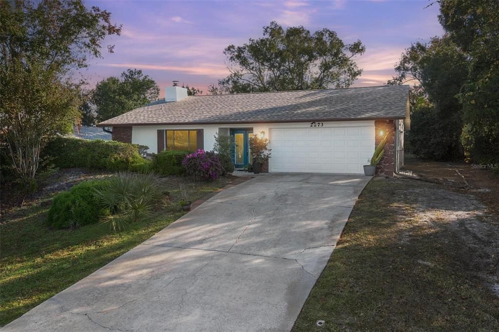 For Sale: $290,000 (2 beds, 2 baths, 1308 Square Feet)