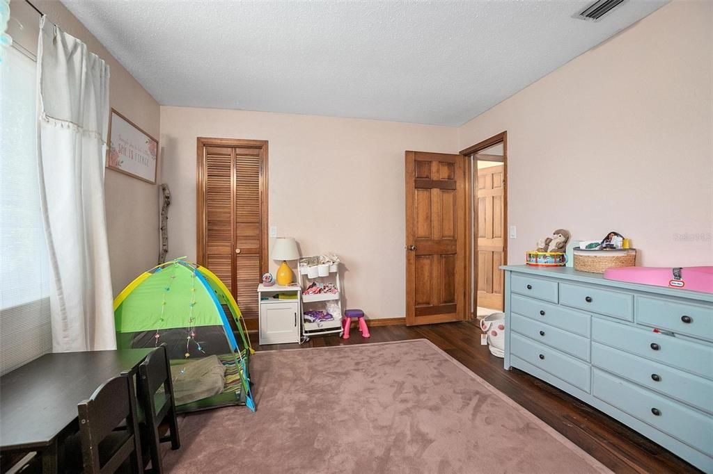 For Sale: $290,000 (2 beds, 2 baths, 1308 Square Feet)