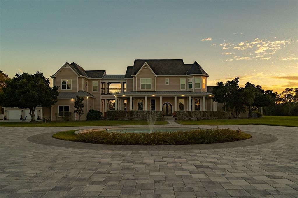 待售: $3,499,000 (6 贝兹, 6 浴室, 7761 平方英尺)