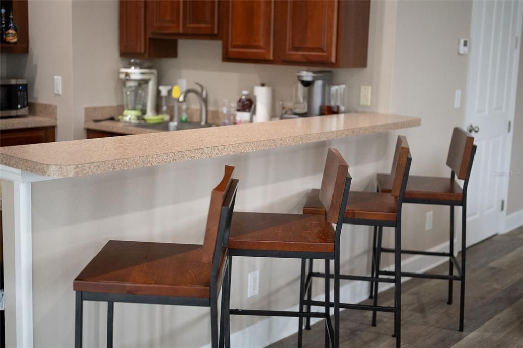 待售: $3,499,000 (6 贝兹, 6 浴室, 7761 平方英尺)