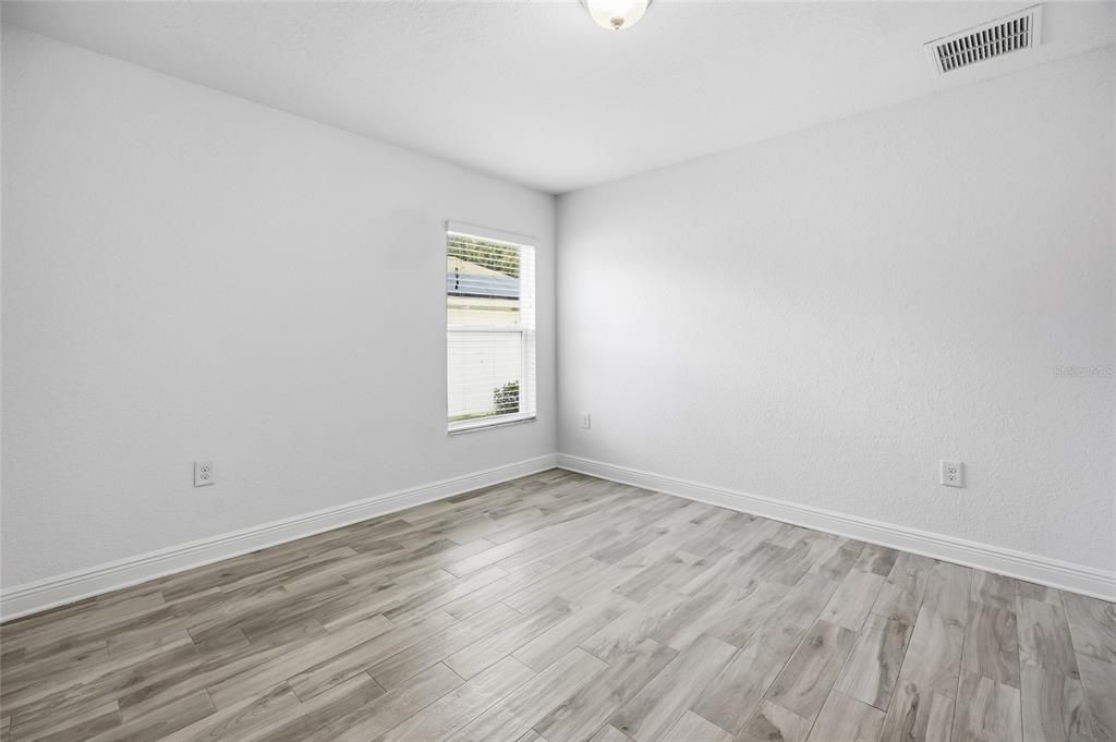 For Sale: $450,000 (4 beds, 2 baths, 2346 Square Feet)