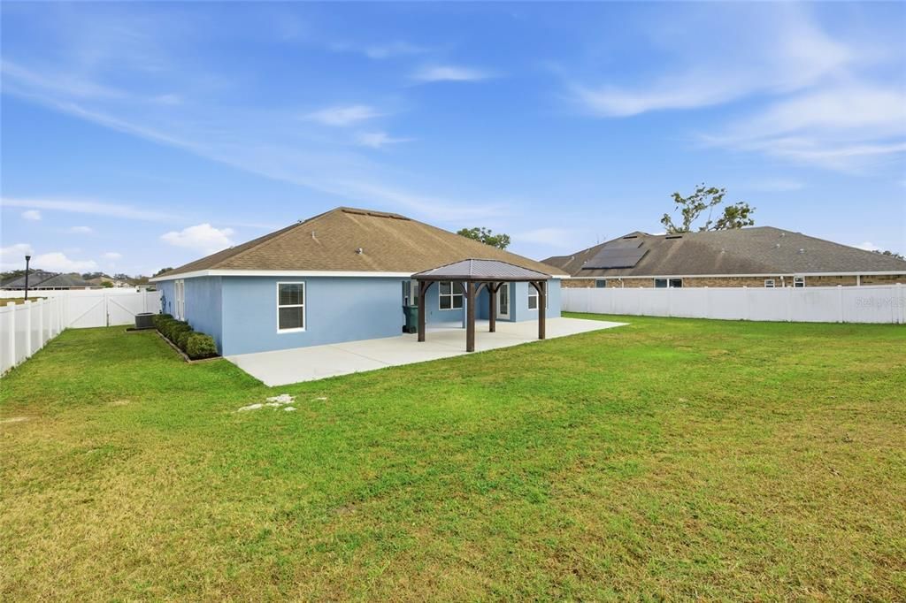 For Sale: $450,000 (4 beds, 2 baths, 2346 Square Feet)