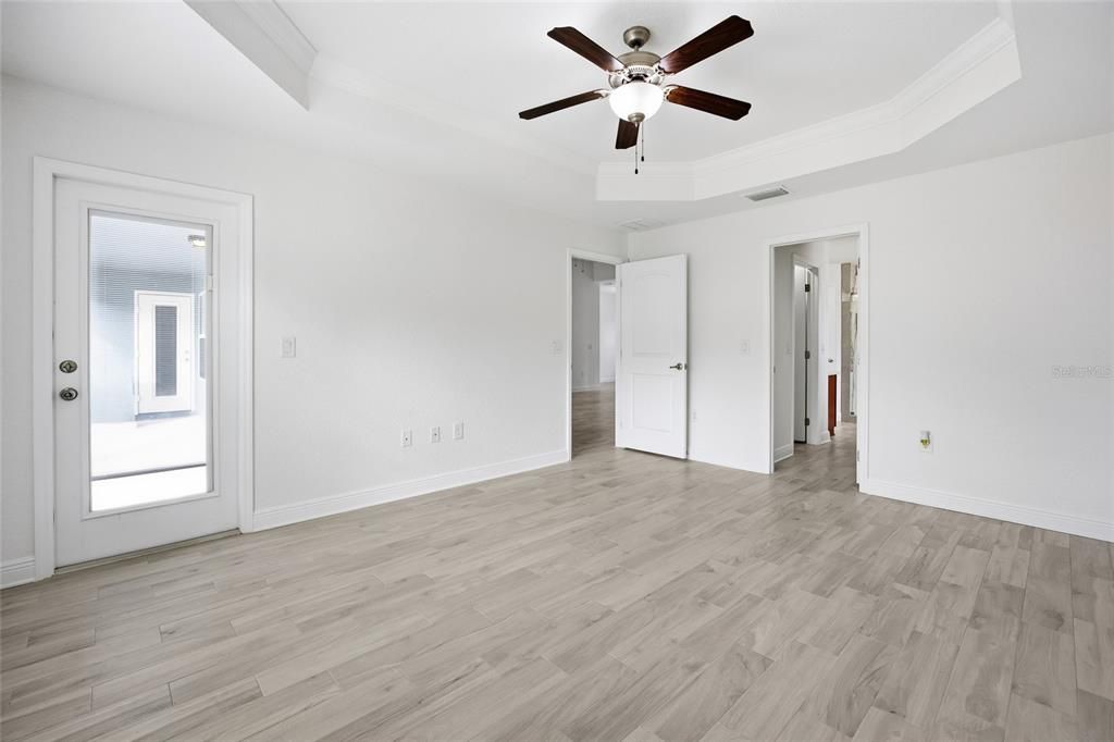 For Sale: $450,000 (4 beds, 2 baths, 2346 Square Feet)