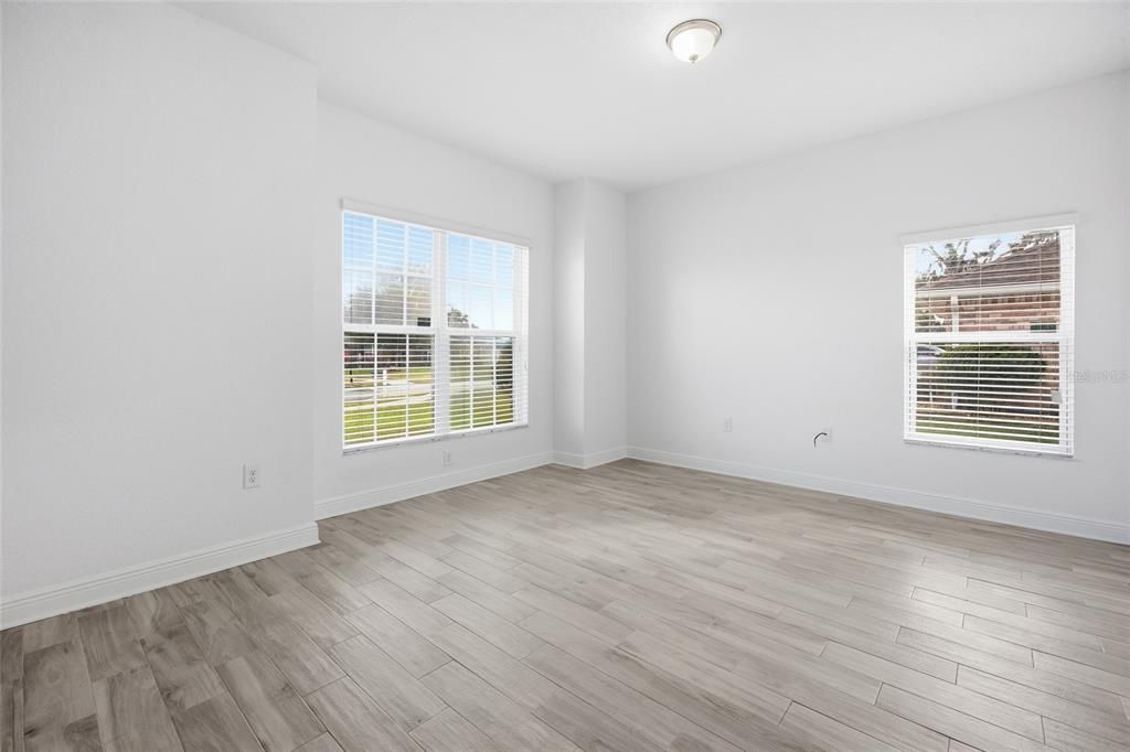 For Sale: $450,000 (4 beds, 2 baths, 2346 Square Feet)