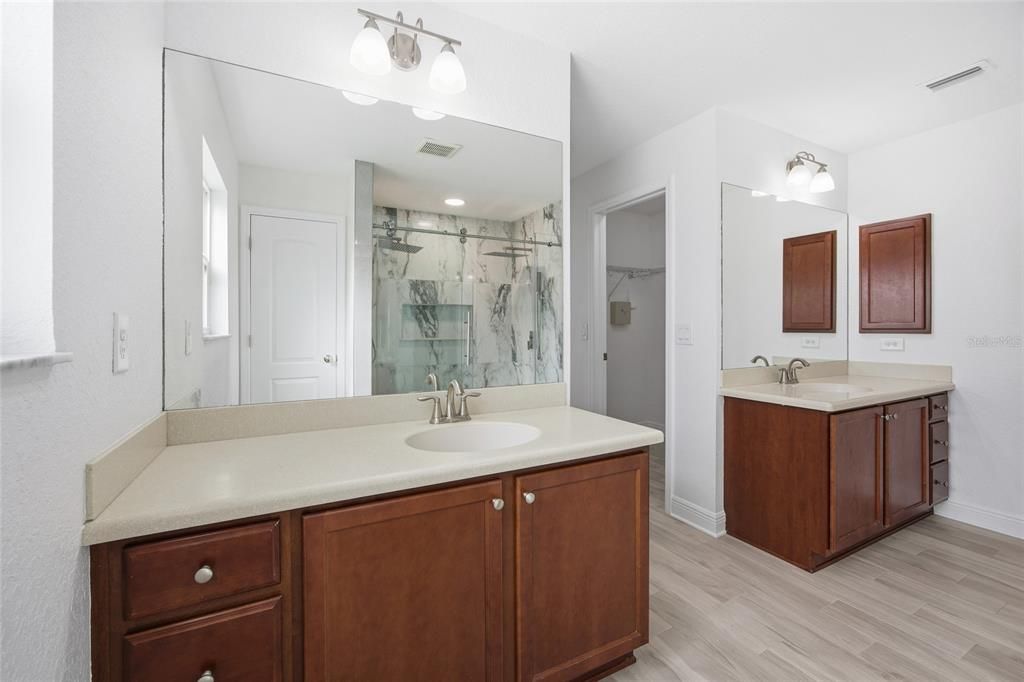 For Sale: $450,000 (4 beds, 2 baths, 2346 Square Feet)