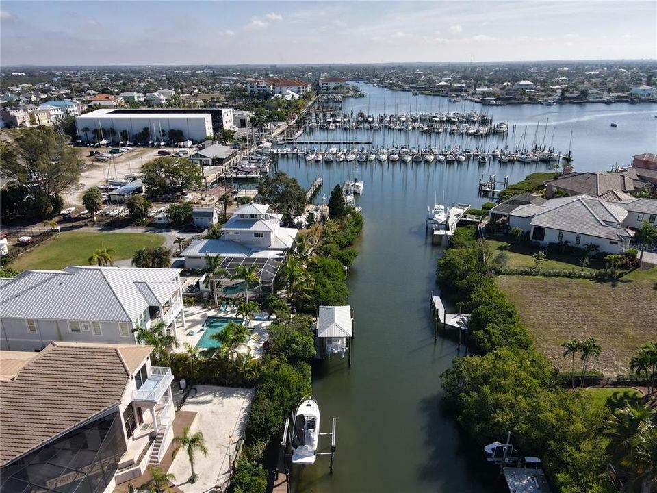 En Venta: $1,150,000 (3 camas, 2 baños, 2933 Pies cuadrados)