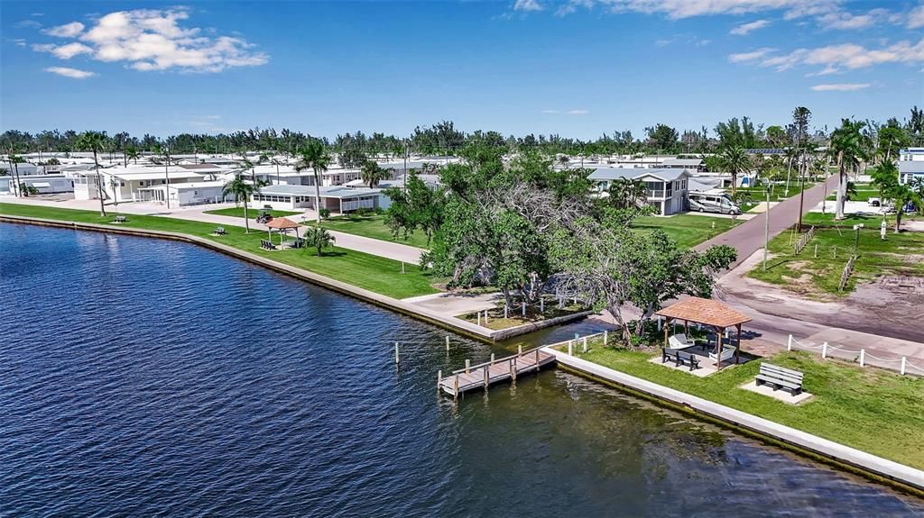 待售: $164,900 (1 贝兹, 1 浴室, 564 平方英尺)