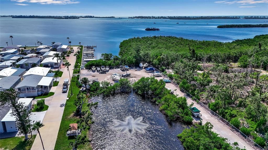 待售: $164,900 (1 贝兹, 1 浴室, 564 平方英尺)