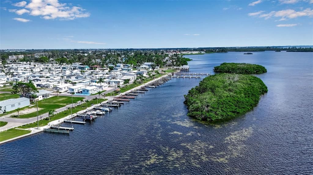 待售: $164,900 (1 贝兹, 1 浴室, 564 平方英尺)